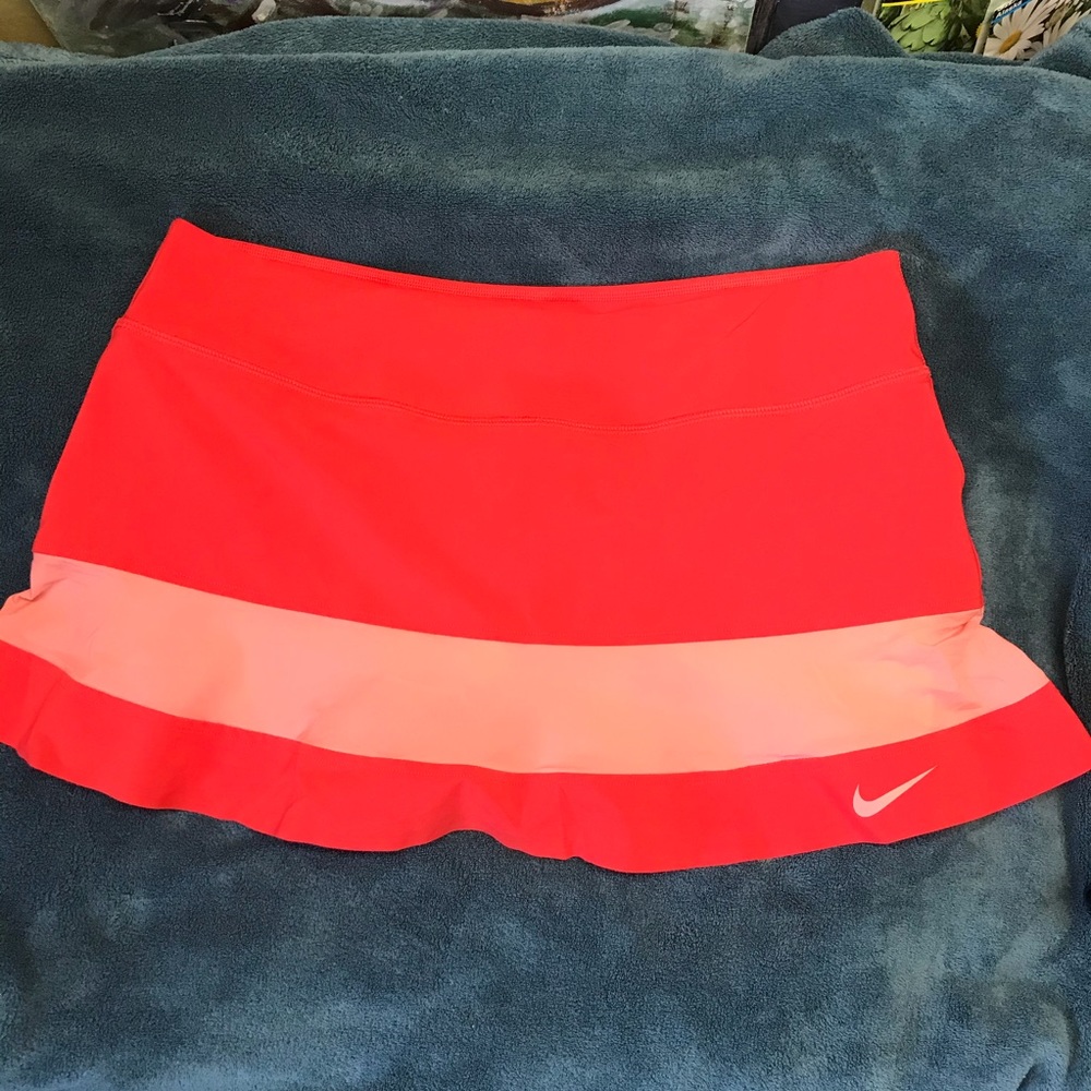 Nike tennis skirt size M